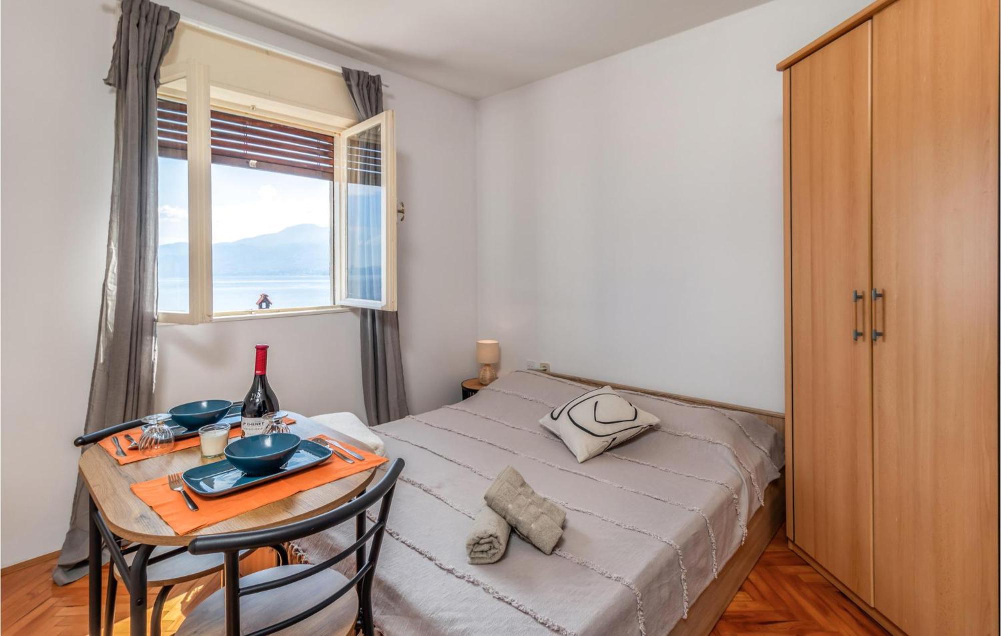 Nice Apartment In Rijeka With House Sea View Eksteriør bilde