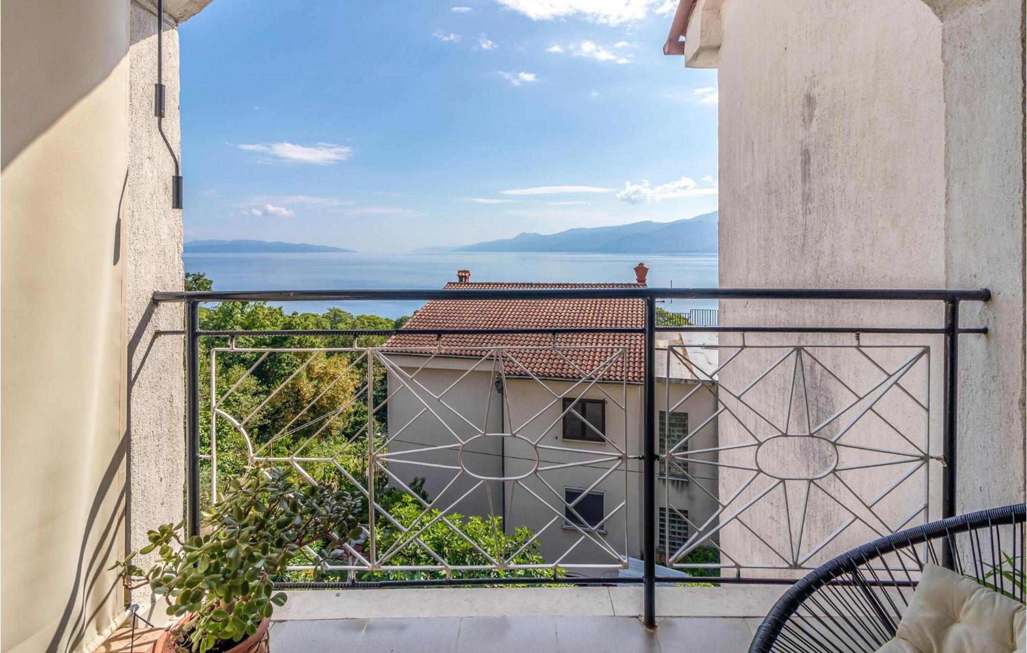 Nice Apartment In Rijeka With House Sea View Eksteriør bilde